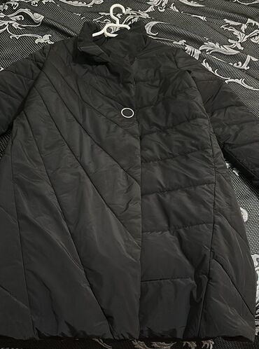 Pencəklər: Madam’dan alınmışdır. 75 manata alınmıştır. 20 manata satılır