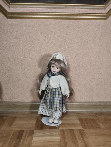 Figure: Set figura, bоја - Šareno, Upotrebljenо — 10