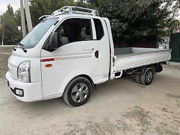 Транспорт: Hyundai Porter II — компактный грузовой бортовой автомобиль. Основные — 2