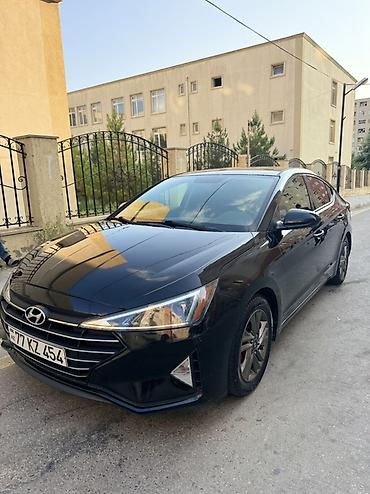 Hyundai: Hyundai Elantra: 2 л | 2019 г. Седан — 4