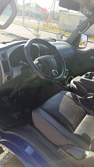 kia shortage: Kia Bongo (K2500/K2700) бортовой малотоннажный грузовик, синий — 6
