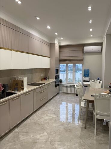 флоренция: 3 комнаты, 87 м², Элитка, 9 этаж, Дизайнерский ремонт