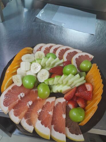 Aşpazlar: Soyuq ve isti bolumun ashbaziyam. 10 ilden cox tecrubem var. Shadliq — 6