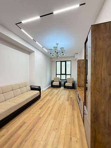 2 комнаты, 80 м², Асанбай мкр Элитка, 3 этаж, ПСО (под самоотделку) at lalafo.kg 2 комнаты, 80 м², Асанбай мкр Элитка, 3 этаж, ПСО (под самоотделку)