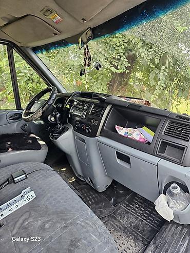 Ford Transit: 2010 г., 2.4 л, Механика, Дизель, Фургон — 7
