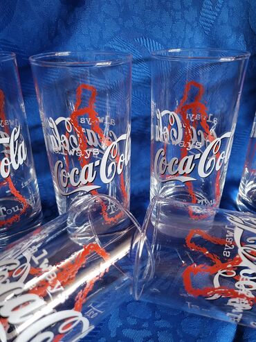 Čaše: Case nove Coca Cola vintaz Namacke. Komada. 6 — 8