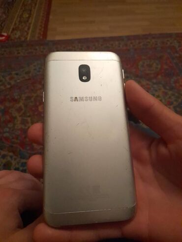 telefon gencede: Samsung Galaxy J3 2017, 16 GB, rəng - Qızılı