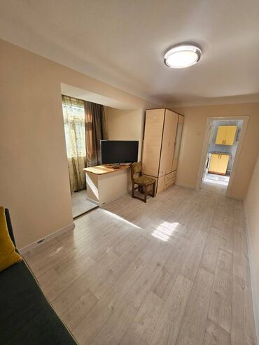 продается 3 комнатная квартира политех: 2 комнаты, 44 м², Хрущевка, 3 этаж, Косметический ремонт