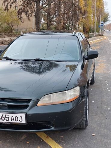 Honda: Honda Accord: 2001 г., 2 л, Автомат, Бензин, Седан