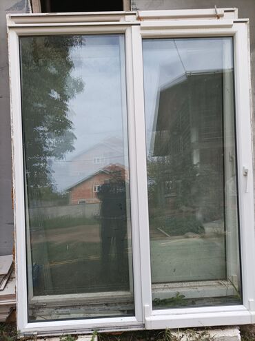 kupujem prodajem komode i vitrine: Na prodaju dvoja balkanska klizna vrata jedan je 2,20 visina sa 1,80