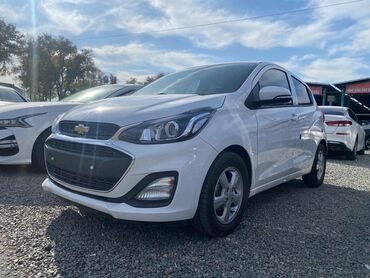 машина ласетти: Chevrolet Spark: 2018 г., 1 л, Автомат, Бензин, Хетчбек