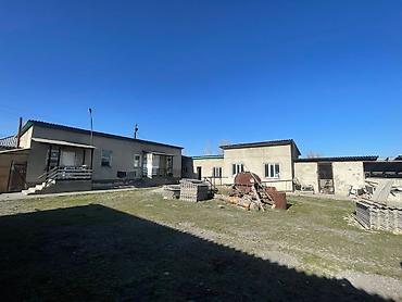 Продажа коттеджей и домов: 3 комнаты, 50 м², 35 соток, Бишкек, Собственник at lalafo.kg — 10 Продажа коттеджей и домов: 3 комнаты, 50 м², 35 соток, Бишкек, Собственник — 10