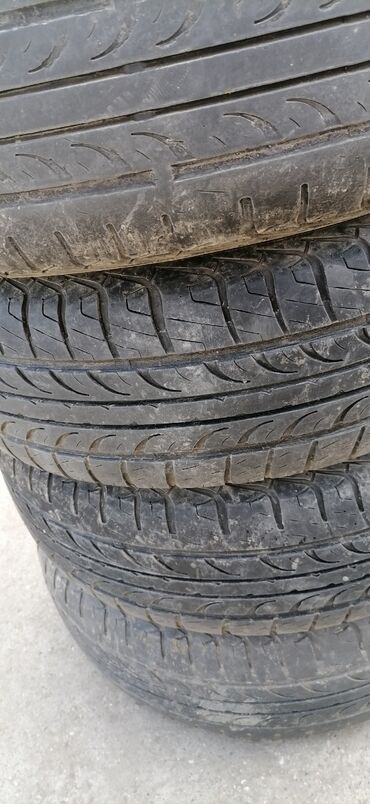 185 60 r14: 185 65 14 tekerler 4 fesil (tunga zodiak 2) 1 tekeri razval yeyib