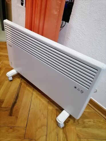 Kaloriferi: Radijator Panelni BAUER oko 80 /50. 2000w. Dobar
 Mirjevo — 9
