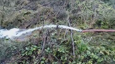 Usluge u domaćinstvu: Crpljenje vode iz bazena rezervoara poplavljenih podrucja . Pokrivamo — 6