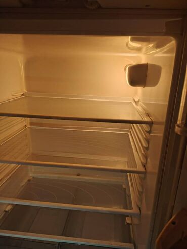 Soyuducular: Soyuducu ishleyir — 5