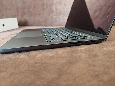 macbook pro 2.el: MacBook Pro 14" M4 / 16 GB / 512 GB SSD – Tamamilə Yeni Kimi! (Pil — 9