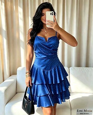 Haljine: Prelepe haljinice!!!
Cena: 2.999 dinara ✨️
Xs s m l — 2