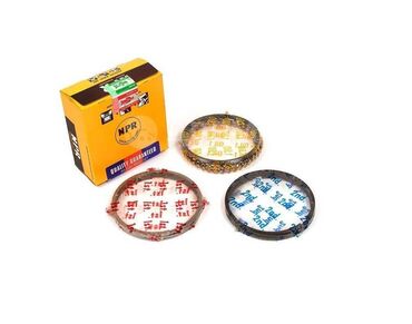 Клапаны, клапанные крышки: Клапан двигателя Mitsubishi Новый — 18