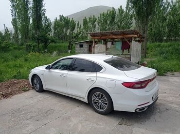 hyundai ioniq: Белый седан Hyundai грандиер тонированными стеклами. Автомобиль