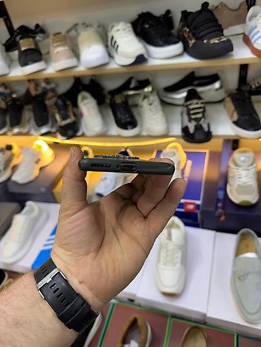 adaptor qoruyucu: Redmi Note 14 Pro, 256 GB, rəng - Qara, Barmaq izi — 4