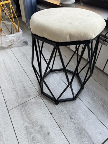 Пуфики: Повторно поступили стул пуфики,,,качество очень высокая,,,ткань — 11