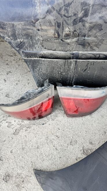 Другие детали кузова: Разбор Mazda 626 GE (седан/хэтчбек, 1996 г). В наличии оригинальные — 11