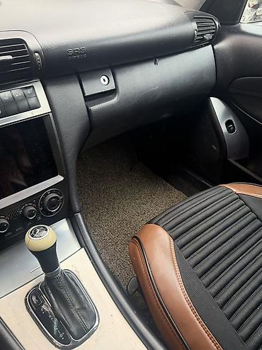 купить мерс с: Mercedes-Benz C-Class: 2004 г., 1.8 л, Автомат, Бензин, Седан — 8