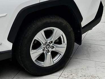 диски 100 5: Toyota RAV4: 2019 г., 2.5 л, Типтроник, Гибрид, Кроссовер — 10