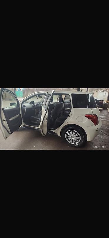 Продажа авто: Toyota Ist: 2005 г., 1.3 л, Автомат, Бензин, Хэтчбэк — 2