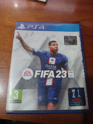 sony ps 4: FIFA23
меняю на Pes 21