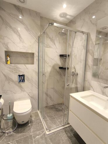 Günlük kirayə mənzillər: 3 otaqlı, Nərimanov r. r-nu — 12