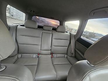 Subaru: Subaru Outback: 2005 г., Универсал — 6