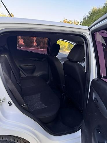 sonata d8: Chevrolet Spark: 2018 г., 1 л, Автомат, Бензин, Хэтчбэк — 6