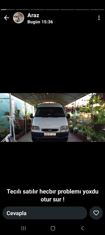 Boşqablar: Ön görünüşdən ağ rəngli Ford Transit furqon təklif olunur. Nəqliyyat