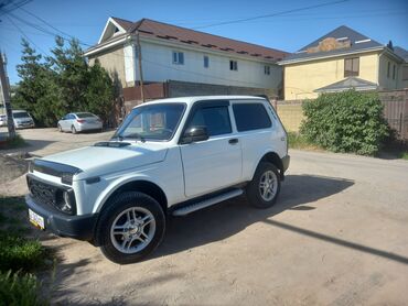 ВАЗ (ЛАДА): ВАЗ (ЛАДА) 4x4 Нива: 2006 г., 1.6 л, Механика, Бензин, Универсал