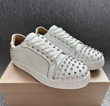 Кроссовки, 38.5, 39, Christian Louboutin, Новый, цвет - Белый, Самовывоз