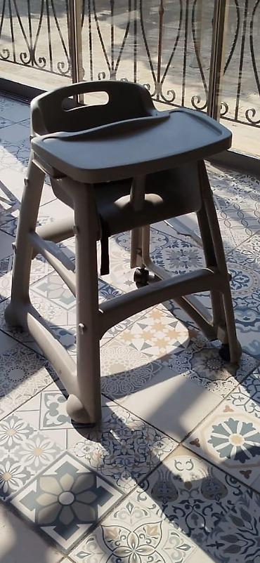 Yemək masaları, oturacaqları: Uşaq yemək stulu - Material: möhkəm plastik konstruksiya - Rəng: boz — 1