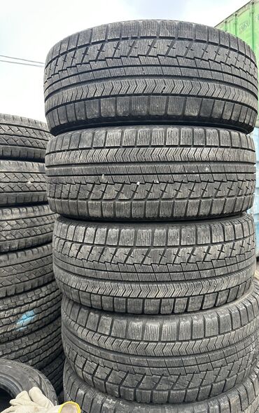 колесо r12: Шины 225 / 55 / R 17, Зима, Б/у, Комплект, Легковые, Япония, Bridgestone