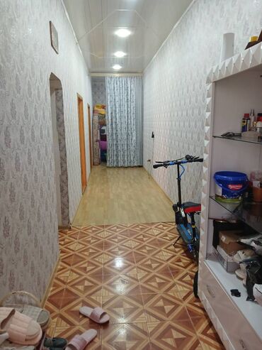 Kirayə mənzillər: Bakı, Sabunçu qəs., 2 otaqlı, Köhnə tikili, m. Neftçilər, 61 kv. m