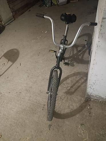 24 velosiped: Xüsusiyyətlər: - Tək sürət (single-speed) ötürmə sistemi - 26" arxa — 3