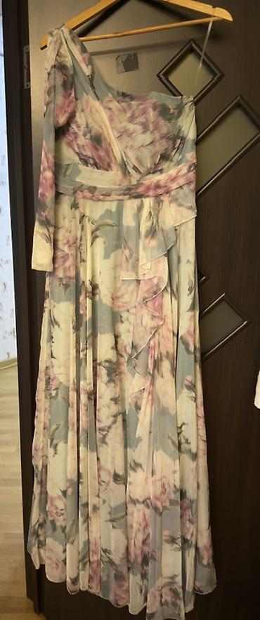 vecerni don: Bir tərəfli (one-shoulder) kəsimli uzun ziyafət/libas. - Model — 2