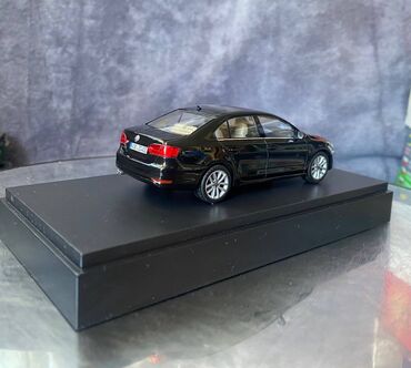 Avtomobil modelləri: 2015 il, 1:43, Dəmir, Ödənişli çatdırılma — 18