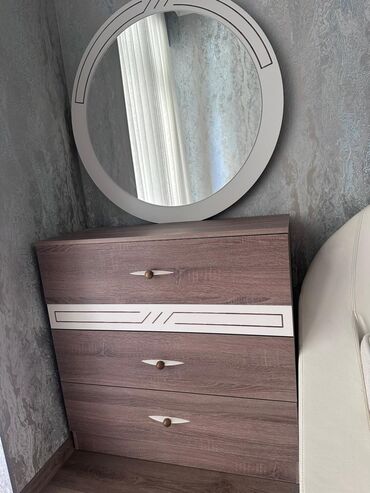 mebel güzgü: Güzgülü