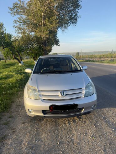 Toyota: Toyota ist: 2003 г., 1.5 л, Автомат, Бензин, Хэтчбэк