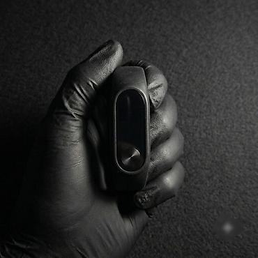 Xiaomi: Фитнес-браслет Xiaomi Mi Band 2 (черный) рабочий, зарядки нет — 1