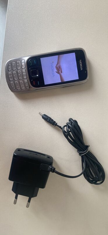 klassik telefon zengleri: Nokia 6300 4G, Düyməli