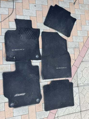 модуляторы для авто: Өзүнүкү Түктүү Төшөмөлдөр Салон үчүн Toyota, түсү - Кара