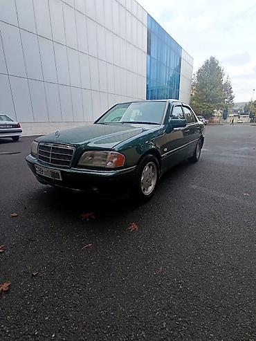 mercedes benz e class w124: Mercedes-Benz C 200: 2 l | 1995 il Sedan — 1
