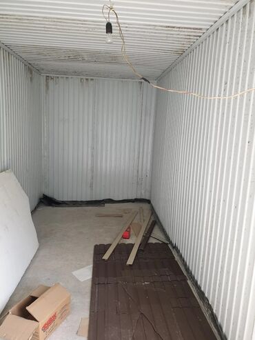 контейнер 12 метров: Продаю 40т контейнер половина сделано под морозильник 10см пенопластом